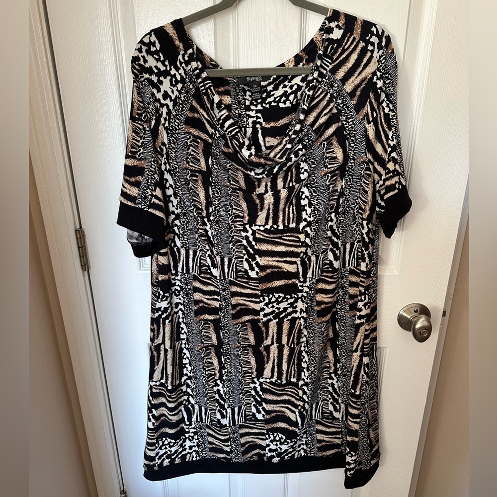 Style & Co Black and White Relaxed Tunic Dress